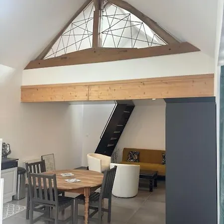 Loft #5 Angers Loire בית נופש Corné